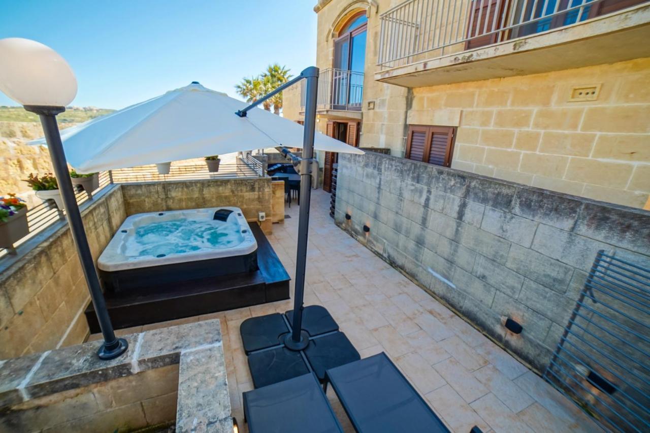 Harbour Views Duplex Maisonette With Jacuzzi Hot Tub Mgarr Bagian luar foto